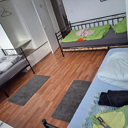 Stellas Monteurwohnungen Werdau Exteriör bild